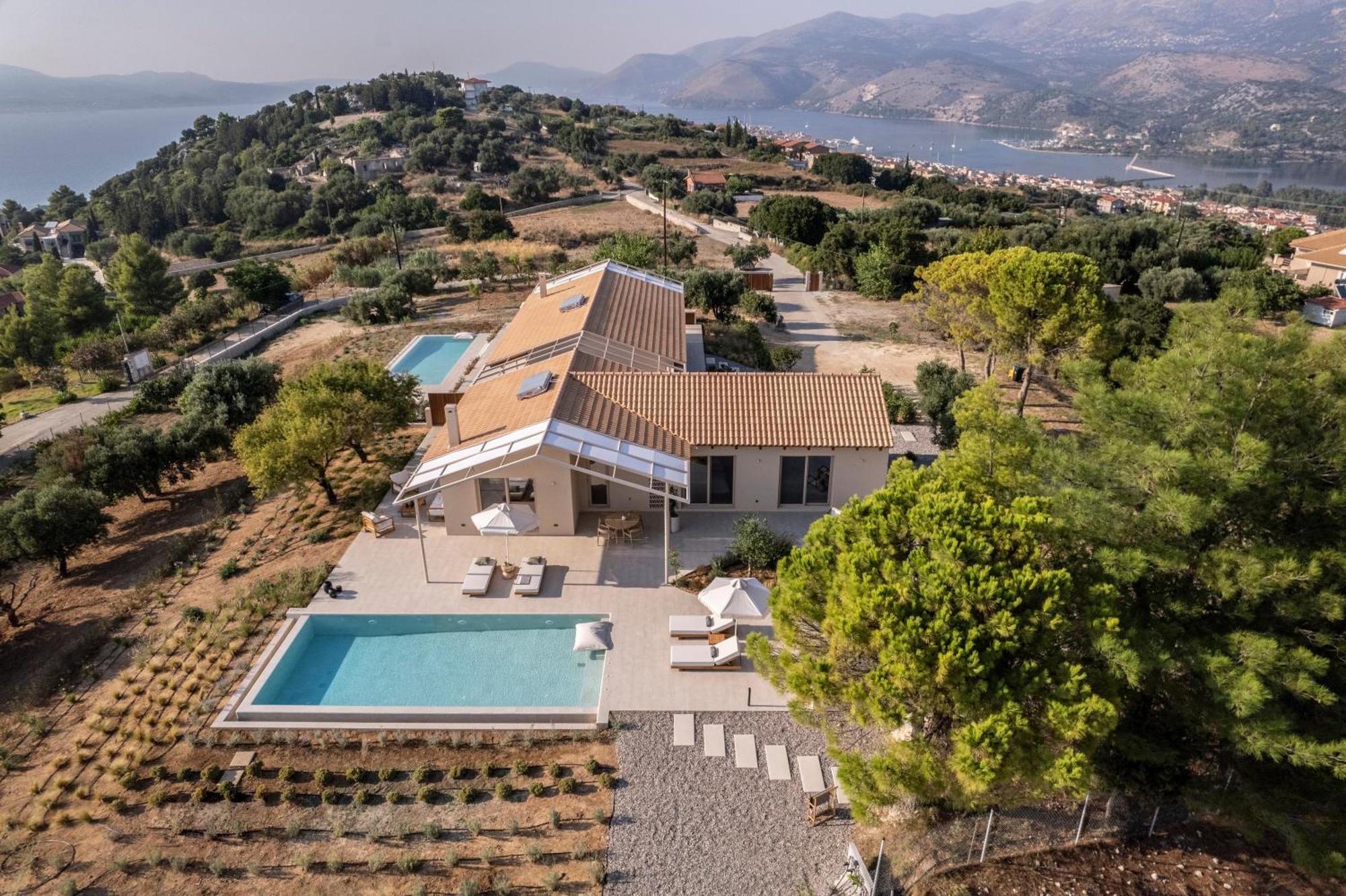 Avertosia Luxury Villas Argostoli  Eksteriør billede