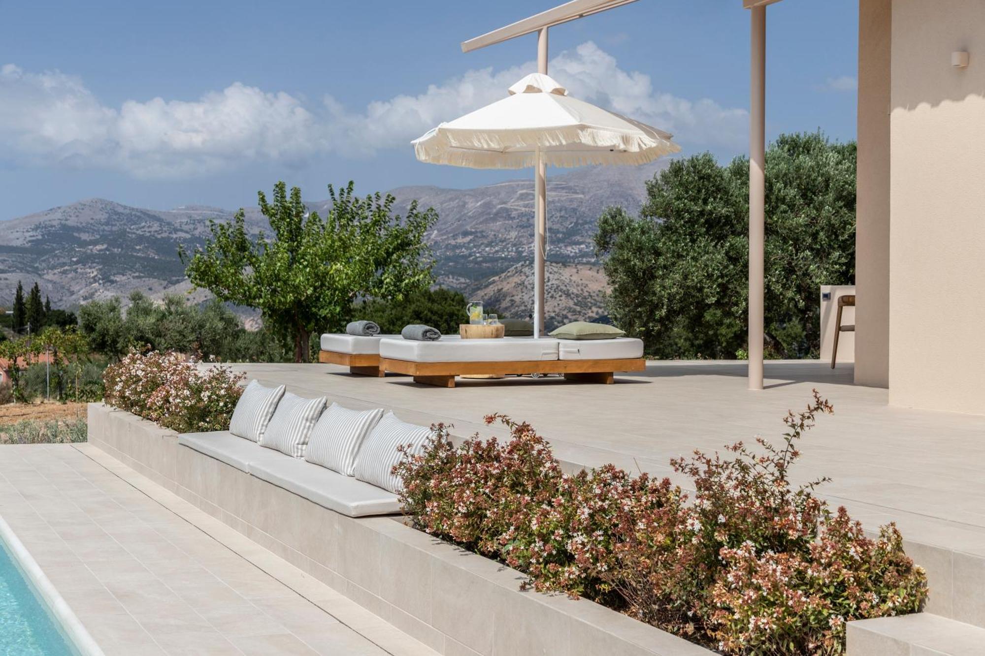 Avertosia Luxury Villas Argostoli  Eksteriør billede