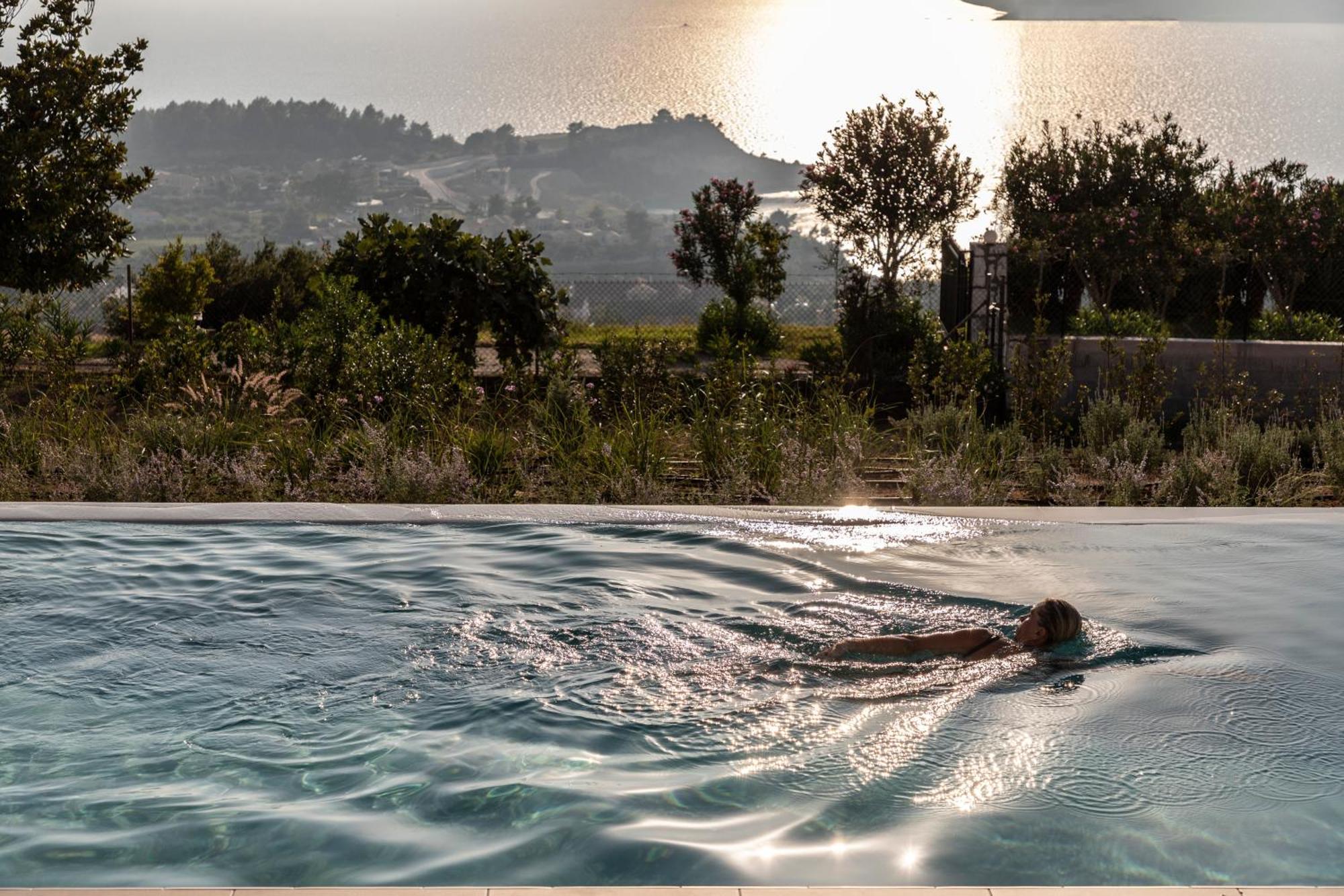 Avertosia Luxury Villas Argostoli  Eksteriør billede